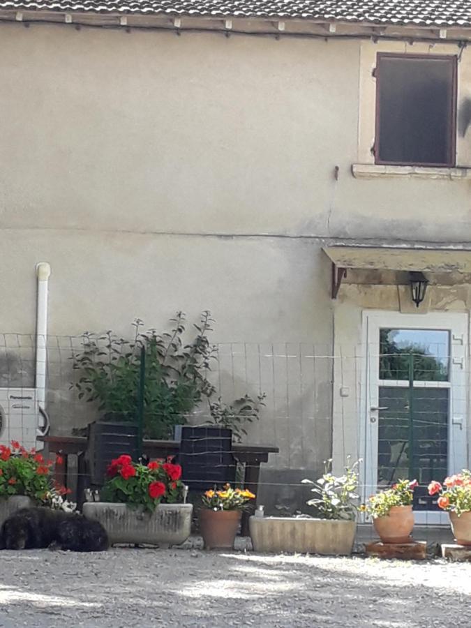 Le Rebattu 3 Apartment Raphèle Екстериор снимка
